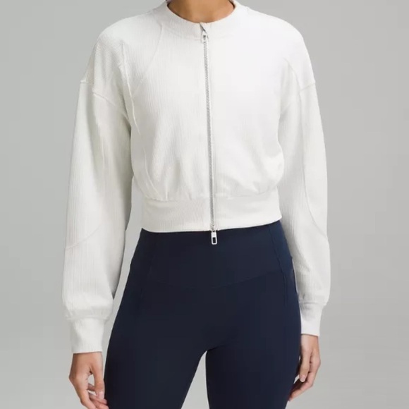 Lululemon Ribbed Softstreme Cropped Jacket - Picture 5 of 10